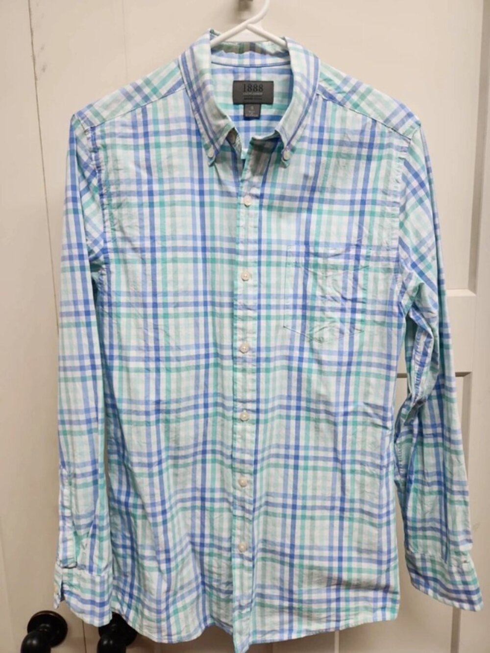 Saddlebred 1888 tailored fit poplin long sleeve button-up